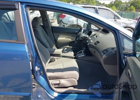 2008 Honda Civic Lx z USA, uszkodzony, nr VIN 1HGFA16548L107256